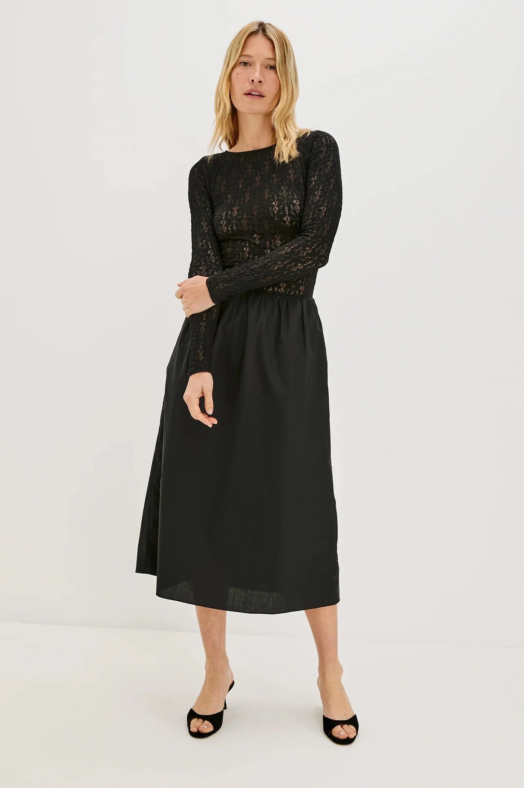 Amberly Dress Black Lace